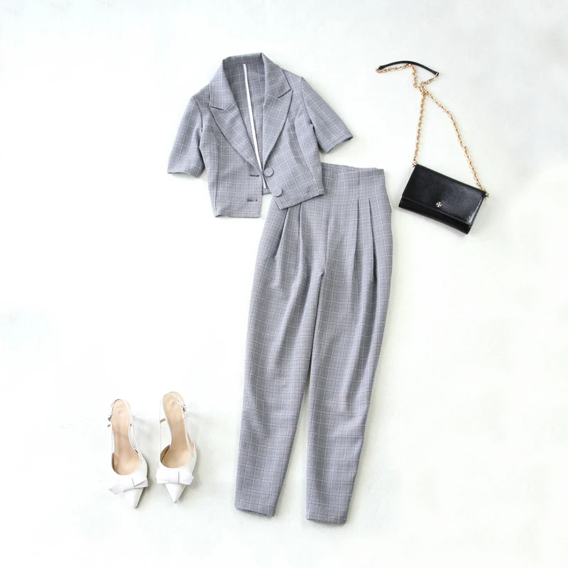 

Women's suit thin section short suit 9 points high waist pants two sets of women 2019 spring and summer new large size lattice