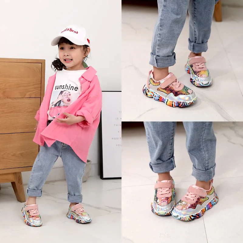 2019 جديد ربيع الأطفال أحذية رياضية أزياء الاطفال التزلج لينة رياضة الفتيات الفتيان حذاء طفل صغير لطيف احذية الجري الأزياء