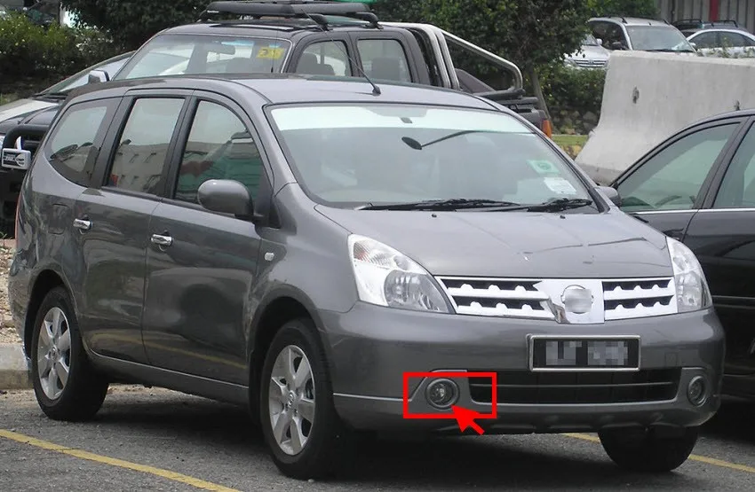 Nissan_Grand_Livina_1