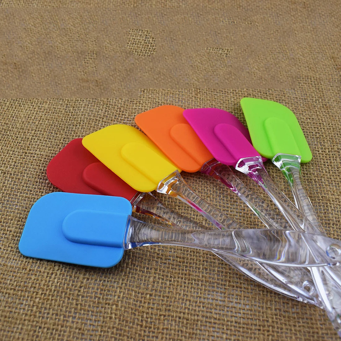 

1PC Multi-purpose Scraper Spatula Utensil Cooking Cake Baking High Temperature Romdom Color