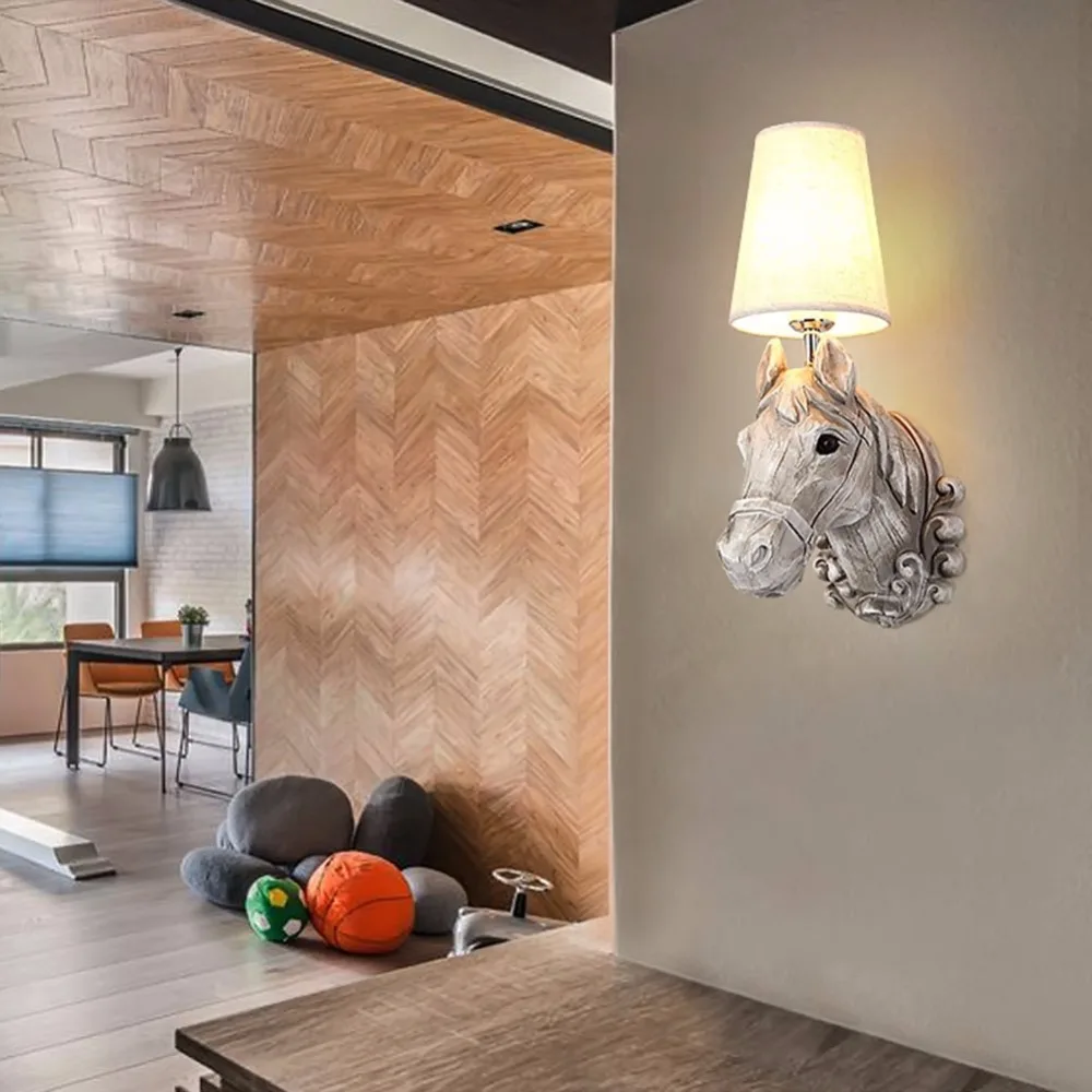 

Wall Light Europe Resin Horse Head Wall Lamp Bedroom Wall Light Creative Fashion Corridor Balcony Study Sconce Lighting
