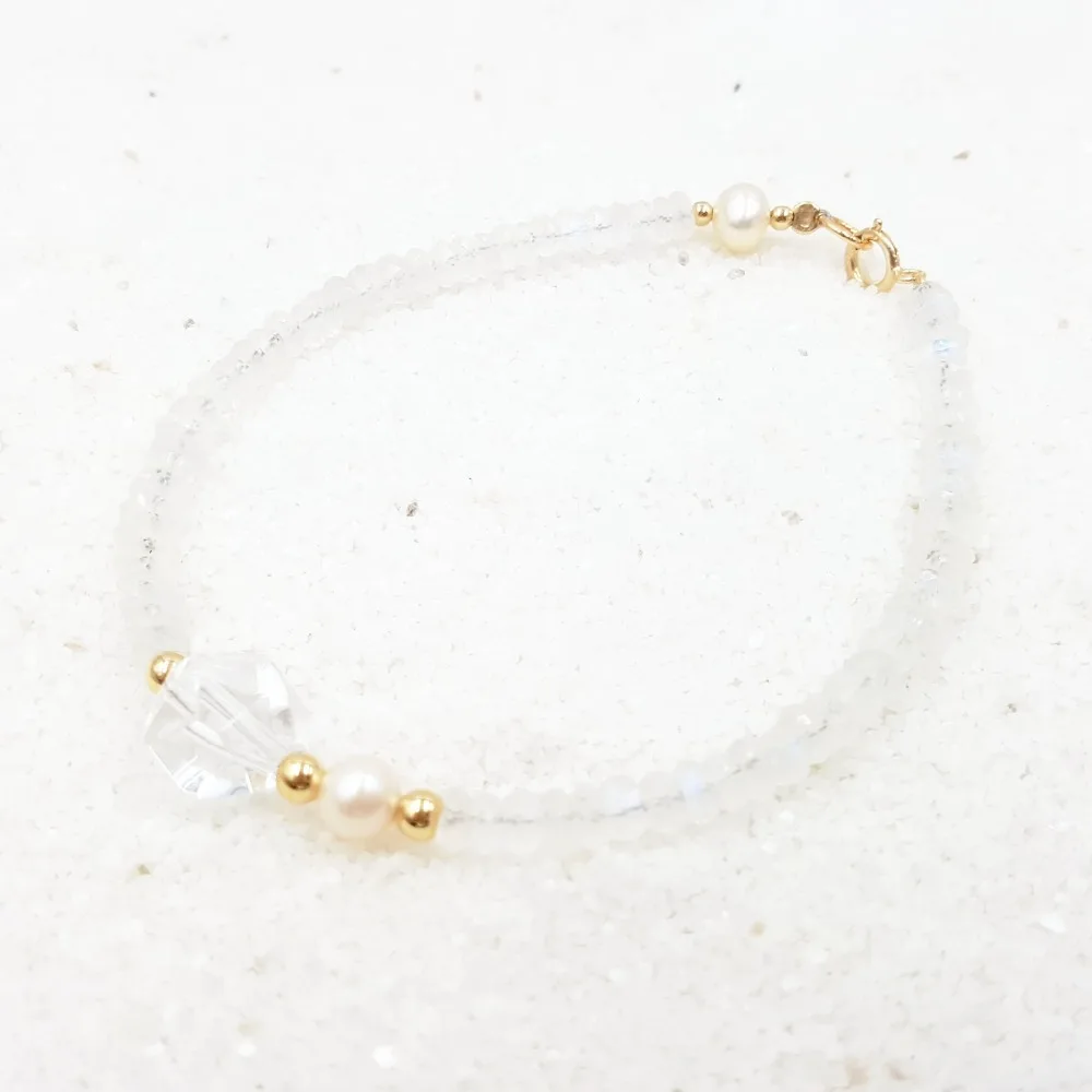 

Lii Ji Natural Gemstone Faceted Moonstone Freshwater Pearl Clear Quartz 925 Sterling Silver Bracelet