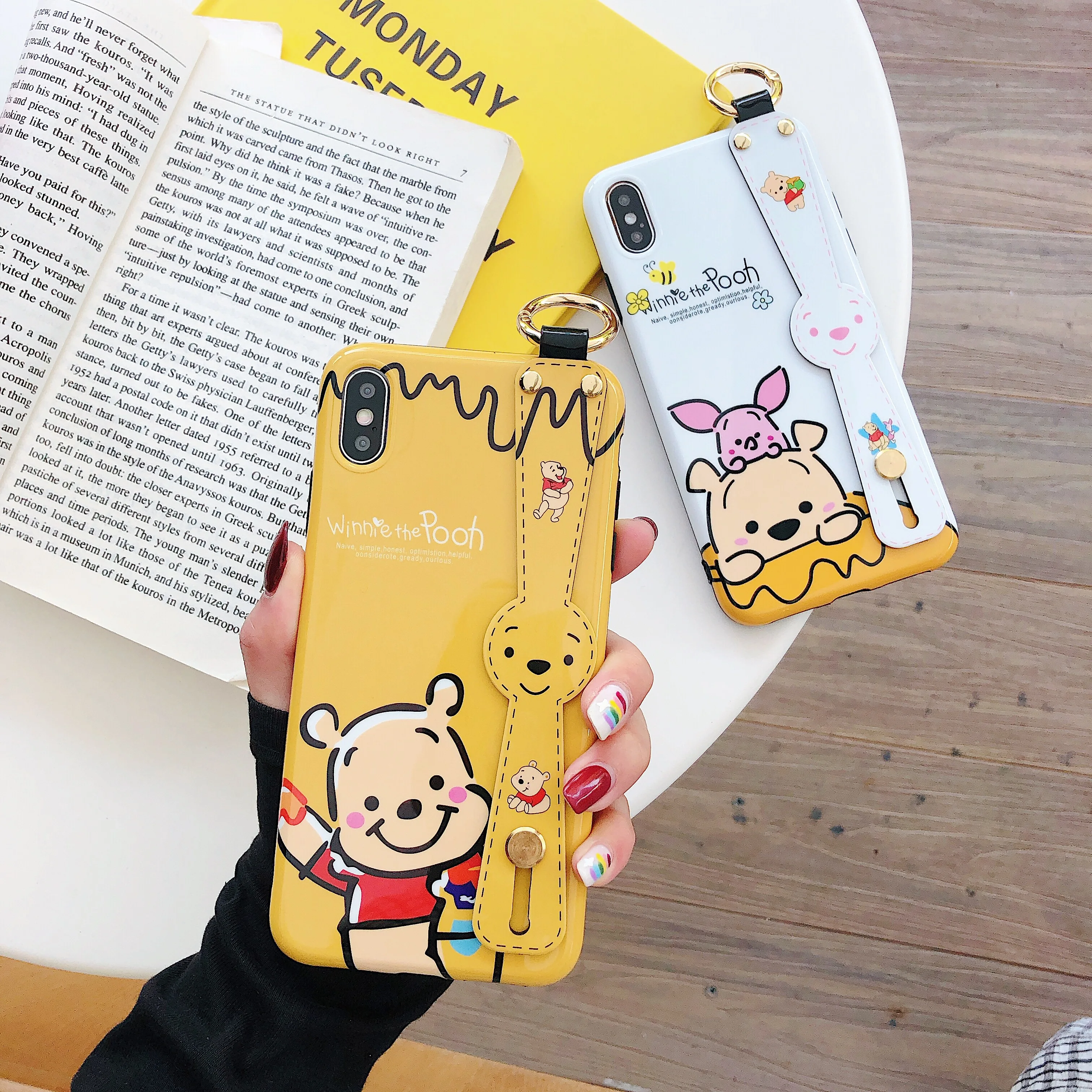 

Cute Cartoon Wrist Strap Hand Band Stand Case for Huawei P10 P20 P30 Pro Lite Winnie Bear Piglet Finger Ring Soft TPU Back Cover