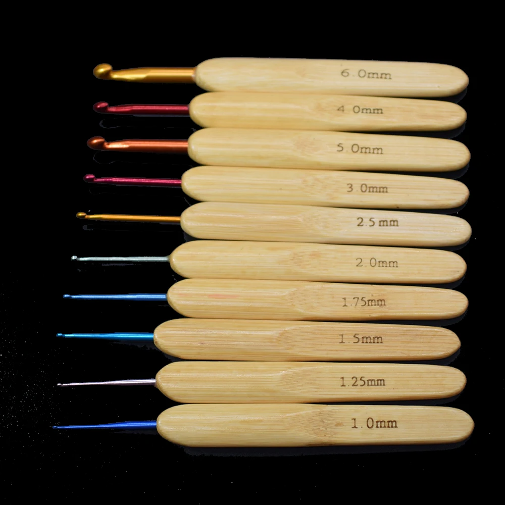 10Pcs Bamboo Handle Multicolour Aluminum Crochet Hooks Needles Weave