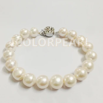

WEICOLOR 9.5-10.5mm Potaotoround White Freshwater Pearl Bracelet On Elastic Or With A Flower Clasp