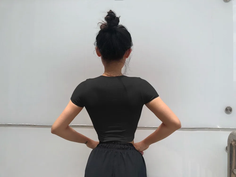 黑色-(1)