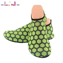 2017 Unisex Breathable Hive Pattern Aqua Shoes for Pradaria Beach Durable Rubber Barefoot Skin Shoes in Men’s Casual Lightweight