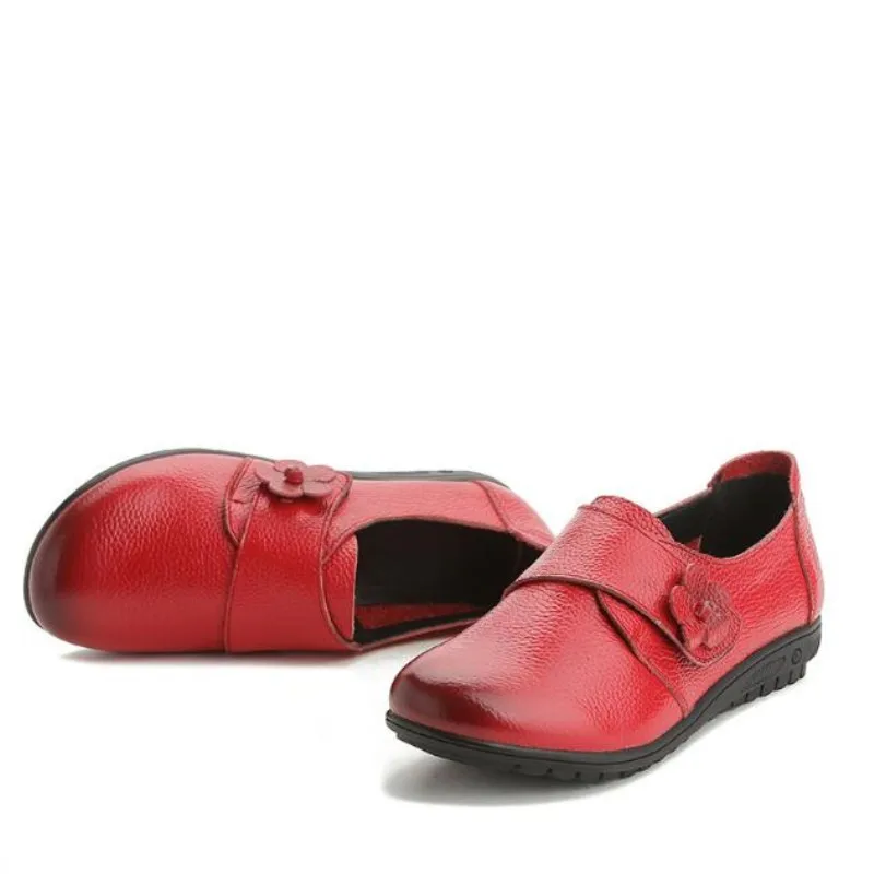 

2019 new retro fashion flat women's shoes spring autumn big size a pedal genuine leather hot section of the elderly casual shoes