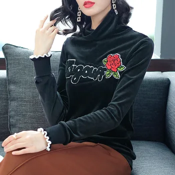 

New 2020 Women Spring Autumn High Fashion Flower Embroidery Loose Velvet Turtleneck T Shirt Tops Female Plus Size Under Shirts