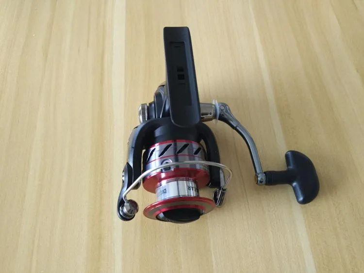 2017 новая DAIWA CROSSFIRE 3BB CF4000RB DIGIGEAR TWIST BUSTER спиннинговая Рыболовная катушка|fishing reel|metal
