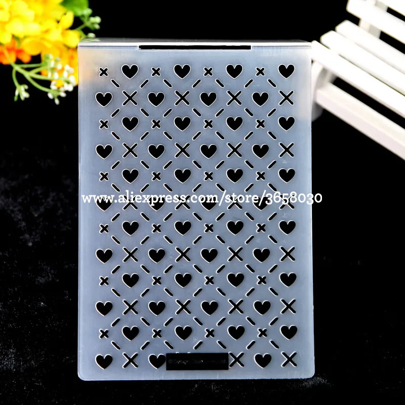 

Heart Plastic Embossing Folder For Scrapbook DIY Album Card Tool Plastic Template 10.5x15cm 8070517