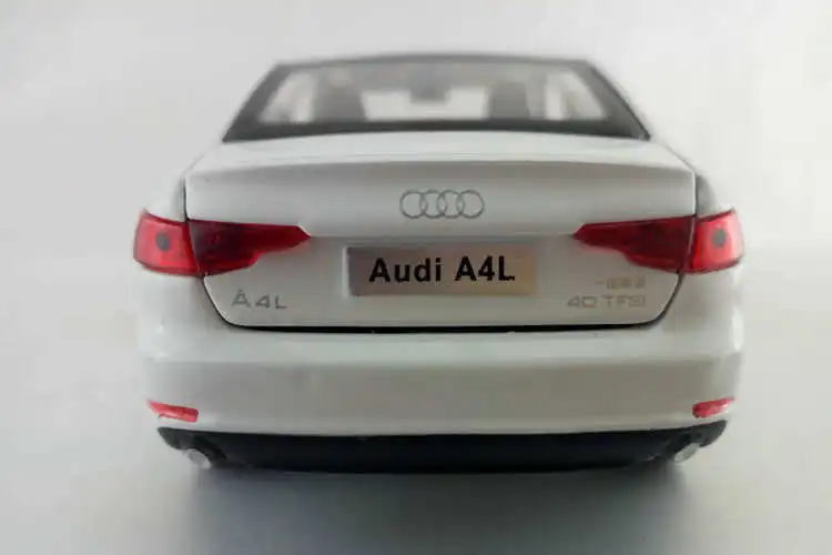 132 Audi A4L (7)