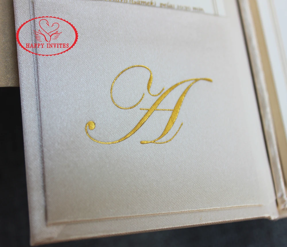 HI2020 - 09 Luxury Silk Invitation Box with Gold Foiling