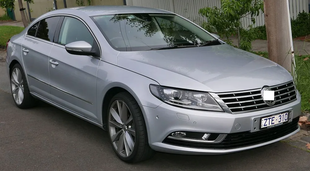 2013_Volkswagen_CC_(3CC_MY1311