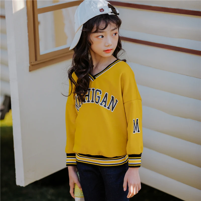 

Toddler Girls V-collar Dimensional Letter Print Pullover and Hit-color Leg Jeans Suit Spring Children Clothes 12 14Y Girl Sets