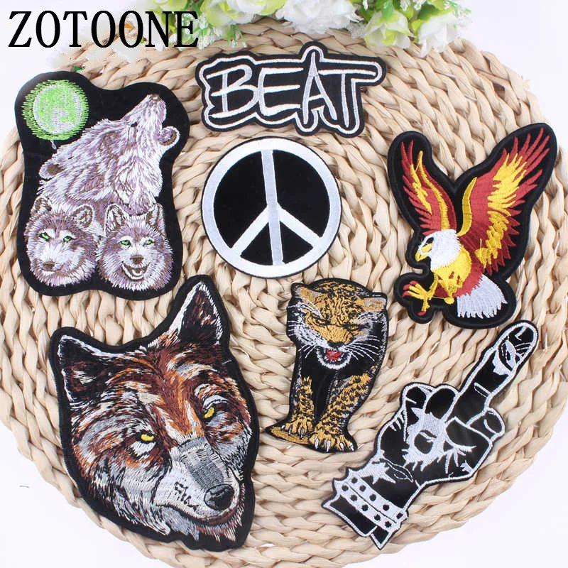 

1PCS Punk Skull Patch Biker Rock Iron On Cheap Embroidered Band Motorcycle Patches For Clothes Stickers Jeans Applique Badges A