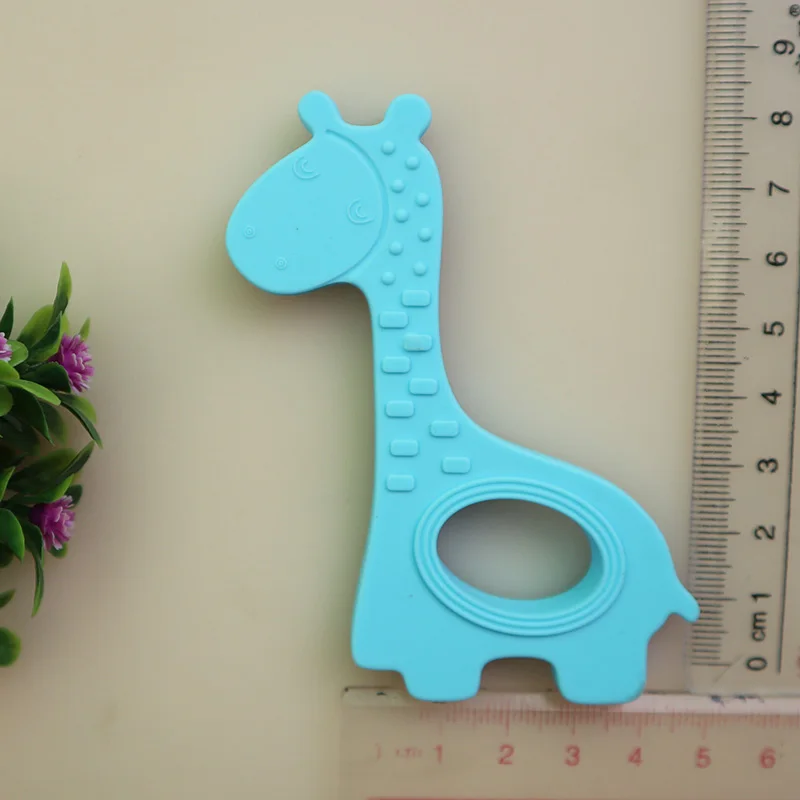 Giraffe teether size