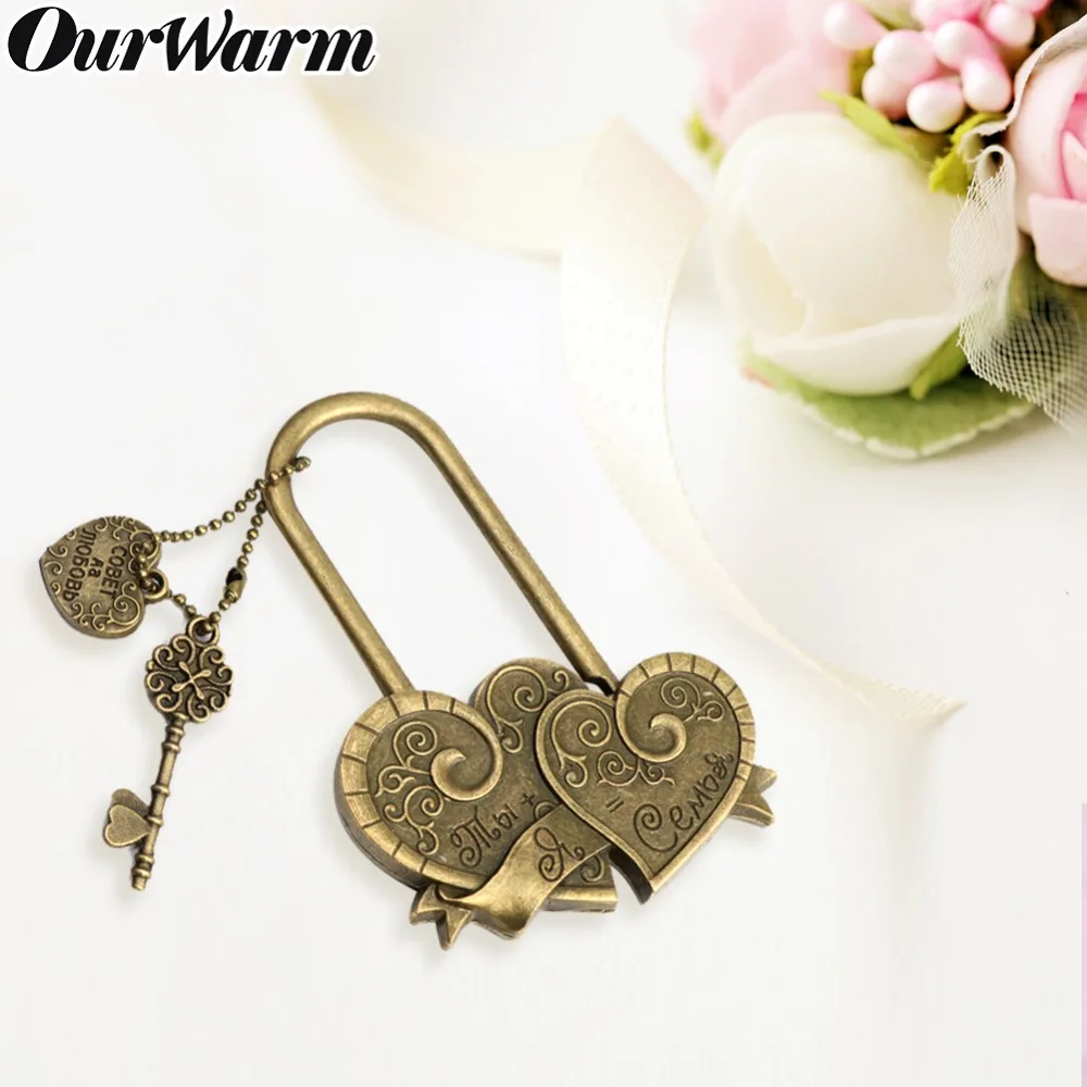 

OurWarm Rustic Wedding Souvenirs Double Heart Love Lock for Bridge Antique Keys Engraved Wedding Lock You+Me=Family Couple Gift