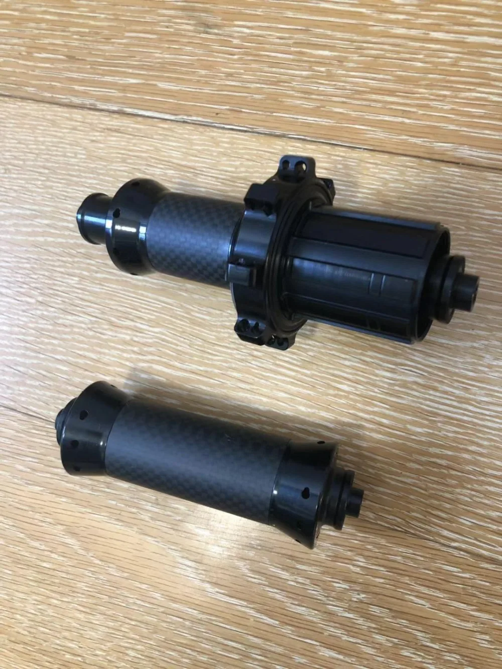 Buy JAWBONE CARBON FIBER RACING Bike Hub 6PAWLS