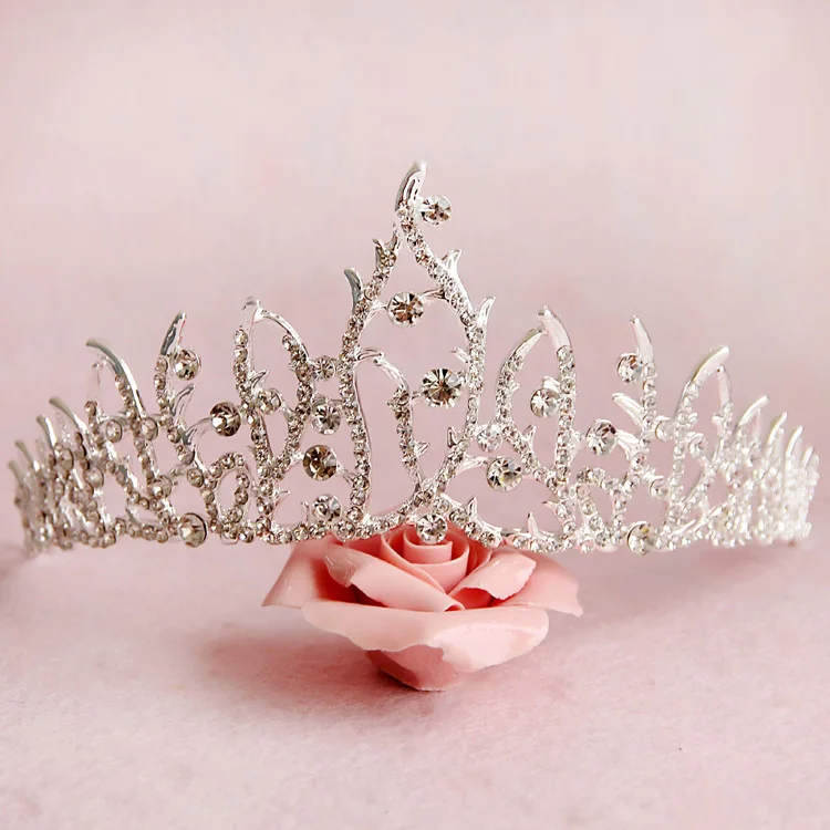 Free Shipping Silver Crystals Tiara Crown Stunning Alloy Jewelry Wedding Hair Accessories 16*6cm 31907