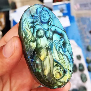 

1pcs AAAA Beautiful crystal carvings natural hand-carved labrador stone mermaid cartoon necklace with fashionable jewelry gifts