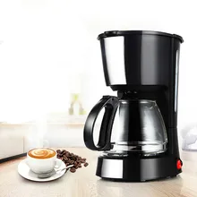 Американский Кофе производитель имеет полностью автоматическая машина для нанесения на изолированный капельный Кофе чайник