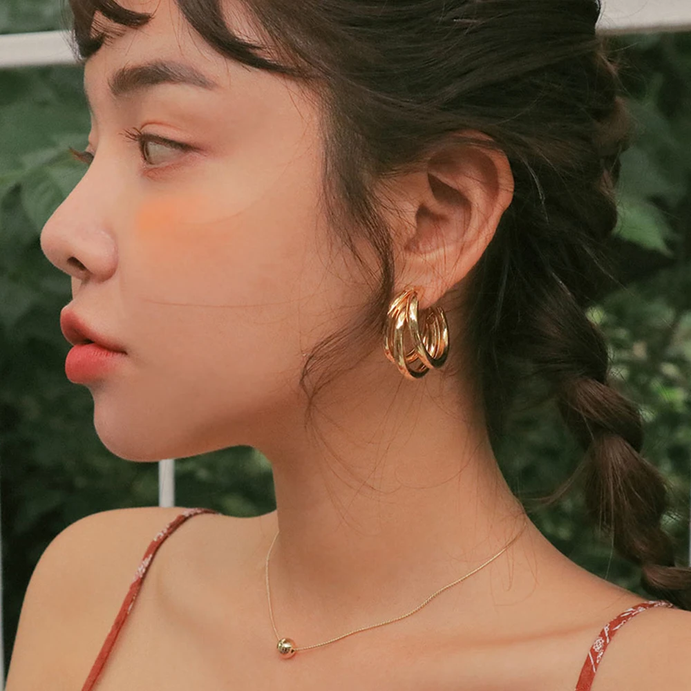 

KISSWIFE Personality Fashion Irregular Semicircular Metal Stud Earrings for Women C Shape Punk style Statement Earring
