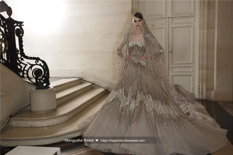 Elie+Saab+Fall+2013+Backstage+wAtzcNPE9crx