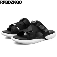 Мужские сандалии; коллекция года; сезон лето; большие размеры; пляжные шлепанцы без шнуровки; дизайнерская модная повседневная обувь; Цвет черный, 45, 46; шлепанцы на плоской подошве