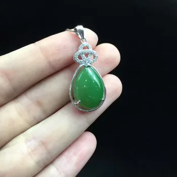 

Hotan jade pendant, 925 silver inlay, old material color perfect