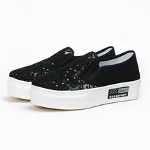 Old Beijing cloth shoes quality Lace sponge thick bottom hollow out breathable for women’s shoes Women flat shoes