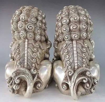 

A Pair Chinese Feng Shui tibet silver Rare Chinese Silver Guardian Lion Foo Fu Dog Statue 2pcs Garden Decoration Bronze