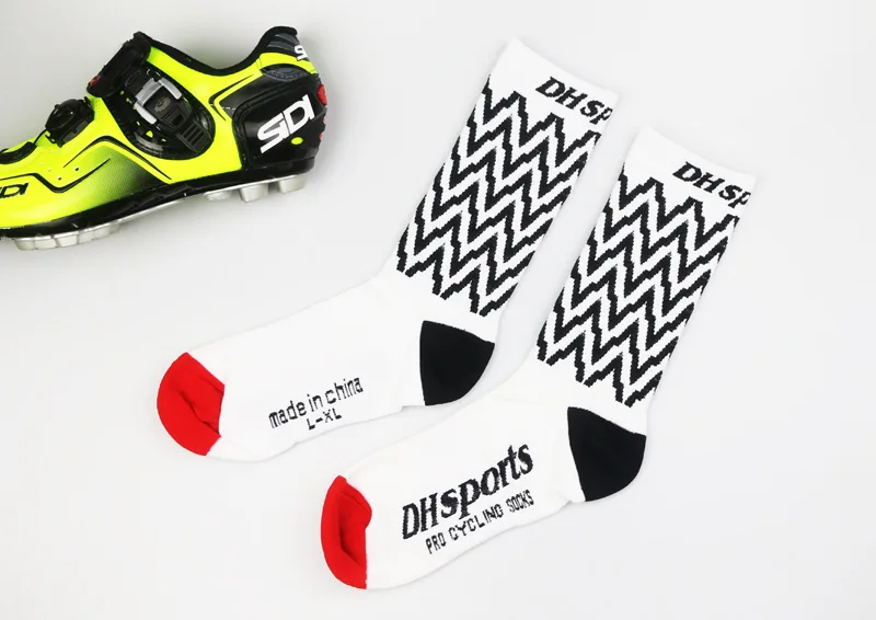 DH Спортивные профессиональные велосипедные носки бренд защиты средства ухода за кожей стоп дышащий носок Открытый Дорожный велосипед нейлон гонки носки д