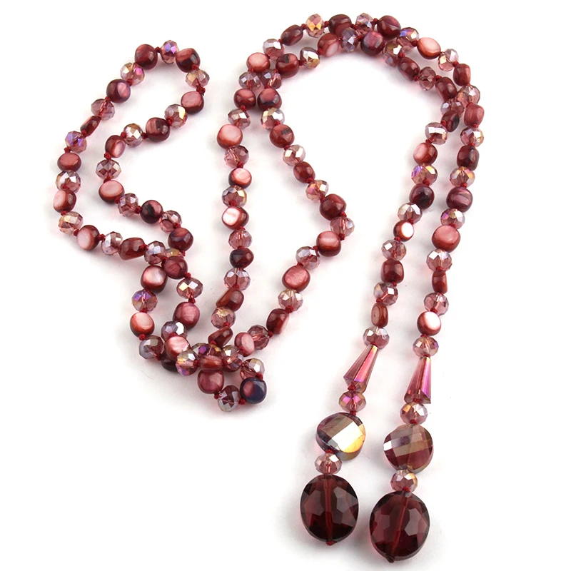 Long Knotted Halsband Crystal and Shell Pendant Necklace