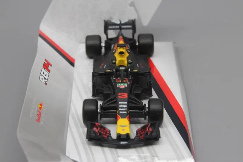 BBURAGO 1:43 Red Bull RB14 danel Ricciardo Модель гоночного автомобиля#3 Новинка в коробке
