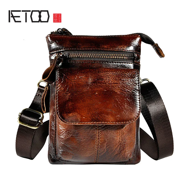 

AETOO The first layer of crazy horse leather men retro camera camera 7 inch with a small pockets