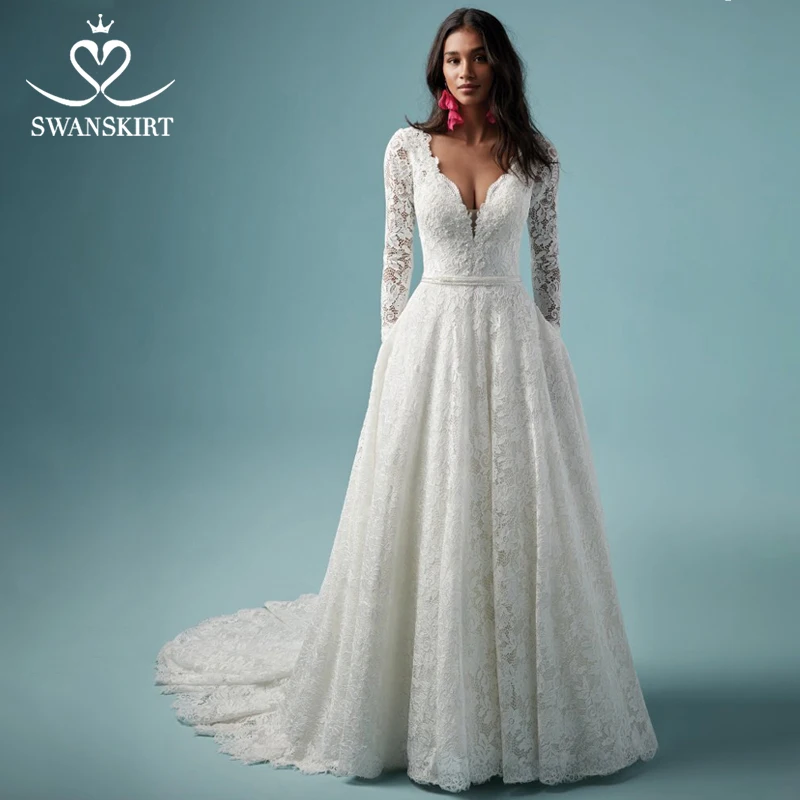 

Swanskirt Elegant Long Sleeve Lace Wedding Dress 2019 New Fashion Deep V-neck Beaded Princess Bride Gown Robe De Mariage DZ07