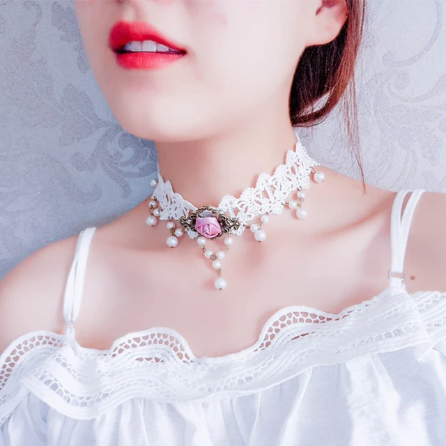 Pink lace outlet choker necklace