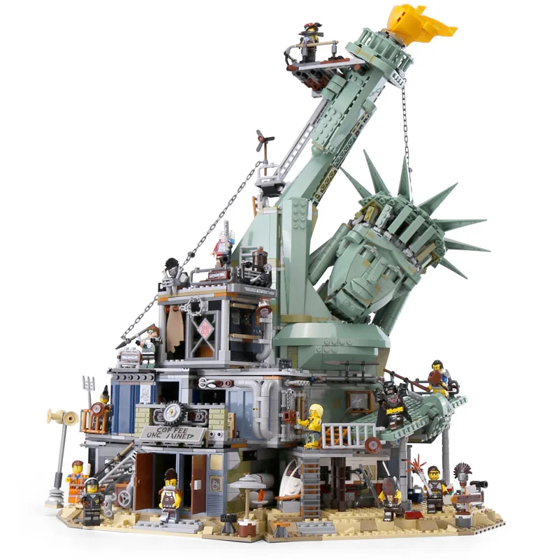 

3560Pcs Movie Series 2 Welcome to Apocalypseburg Set Building Blocks Bricks Legoinglys Creator Kids Toys Birthday Gifts 70840