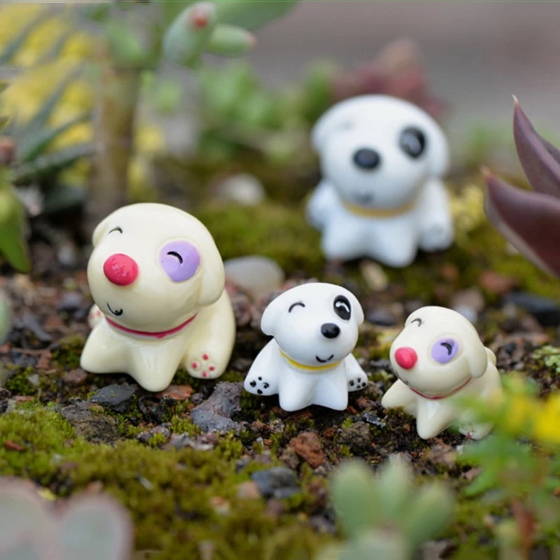 

Cute Resin Dog Figure Miniature Ornament Doll Toy Dollhouse Bonsai Decor 3 Color
