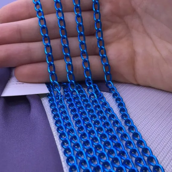 

2 meter 8x4 mm Saxe Blue aluminum Chaintheof