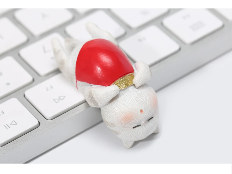 Mini Forbidden City kitten ornaments toys 13