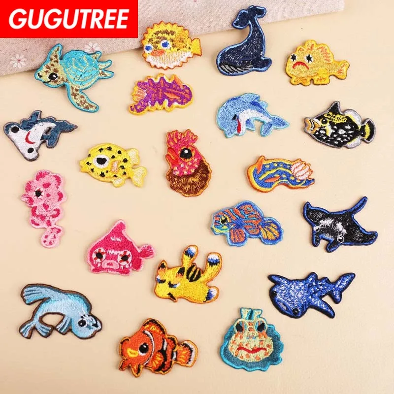 

GUGUTREE embroidery fish turtle patches dolphin patches badges applique patches for clothing YX-279