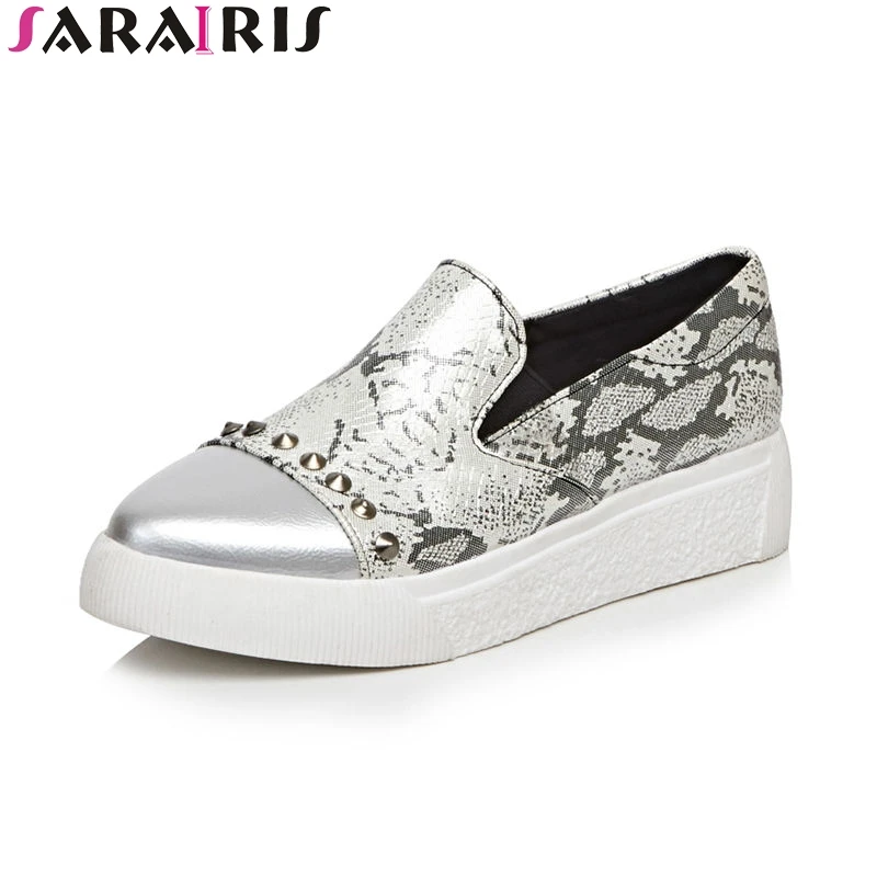 

SARAIRIS 2019 Summer Brand Mixed Color Loafers Women Big Size 34-43 Rivet Platform Flats Shallow slip-on Women Casual Shoes