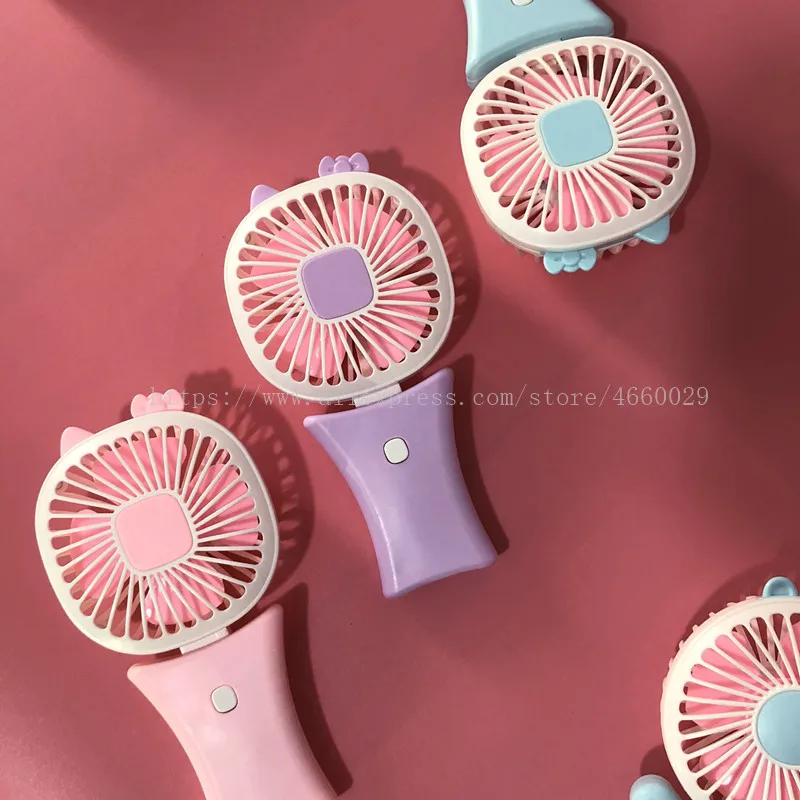 

1Pcs Fashion Creative Gift Mini Small Fan Office Multi-Functional Folding Personality Fan Easy To Carry