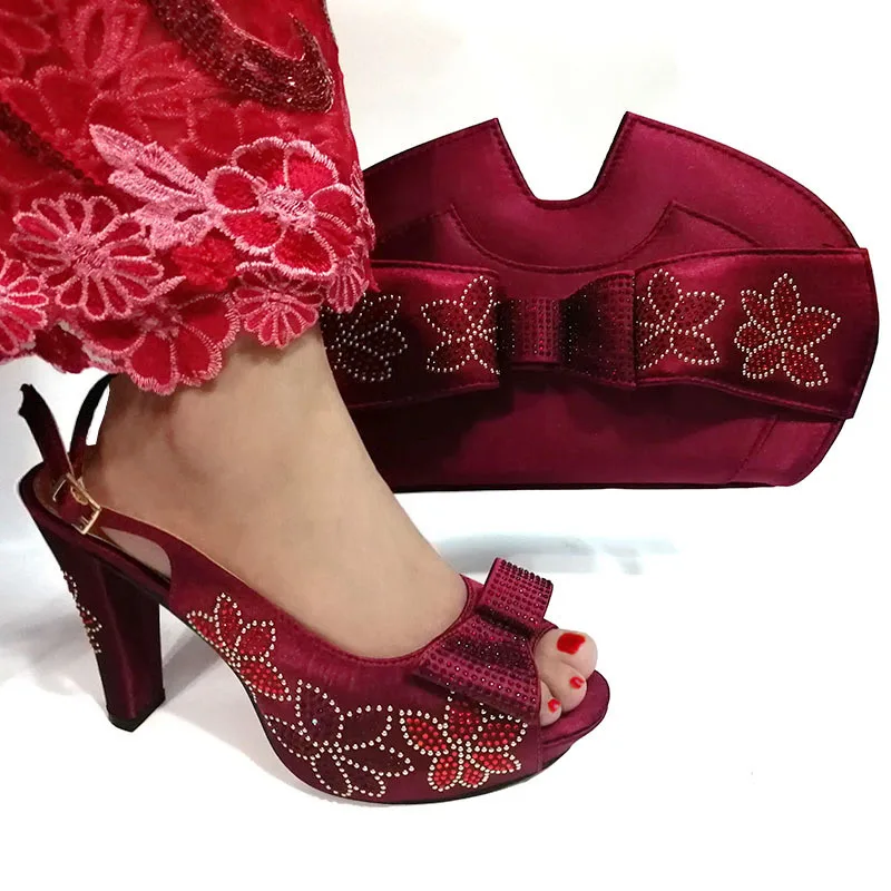Wine color Latest Design Shoes Women Luxury 2019 Nigerian Women Wedding Shoes and Bag Set Decorated with Rhinestone Party Pumps Wine color Latest Design Shoes Women Luxury 2019 Nigerian Women Wedding Shoes and Bag Set Decorated with Rhinestone Party Pumps