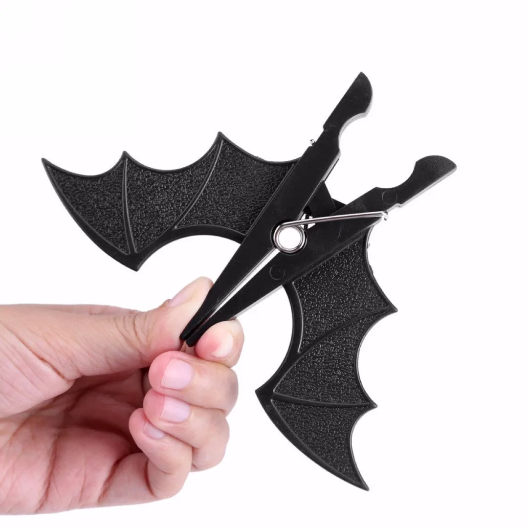 2pcs/pack Plastic Bat Clothes Pegs Clothespin Laundry Hangers Photo Paper Memo Note Clip Clamp for Home Decor