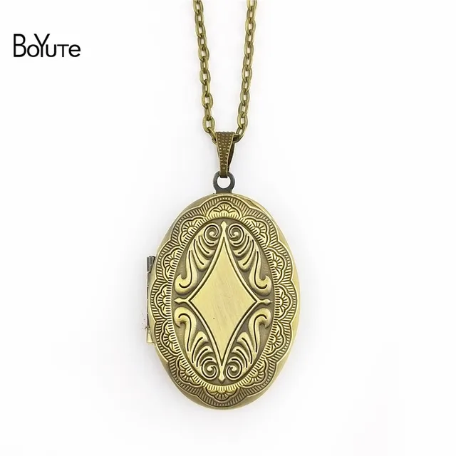 Locket Necklace 4