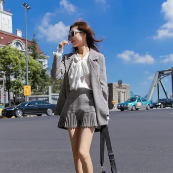 

Plaid suit female small suit pleated skirt two-piece 2019 spring and autumn new loose casual temperament fashion women's clothes