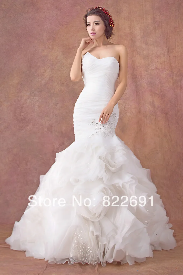 5 job beauty interview dos and donts Marwari Palomino horse pictures, Wear to what under a red blazer